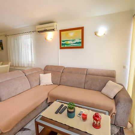 Apartments Jasna プリモシュテン エクステリア 写真